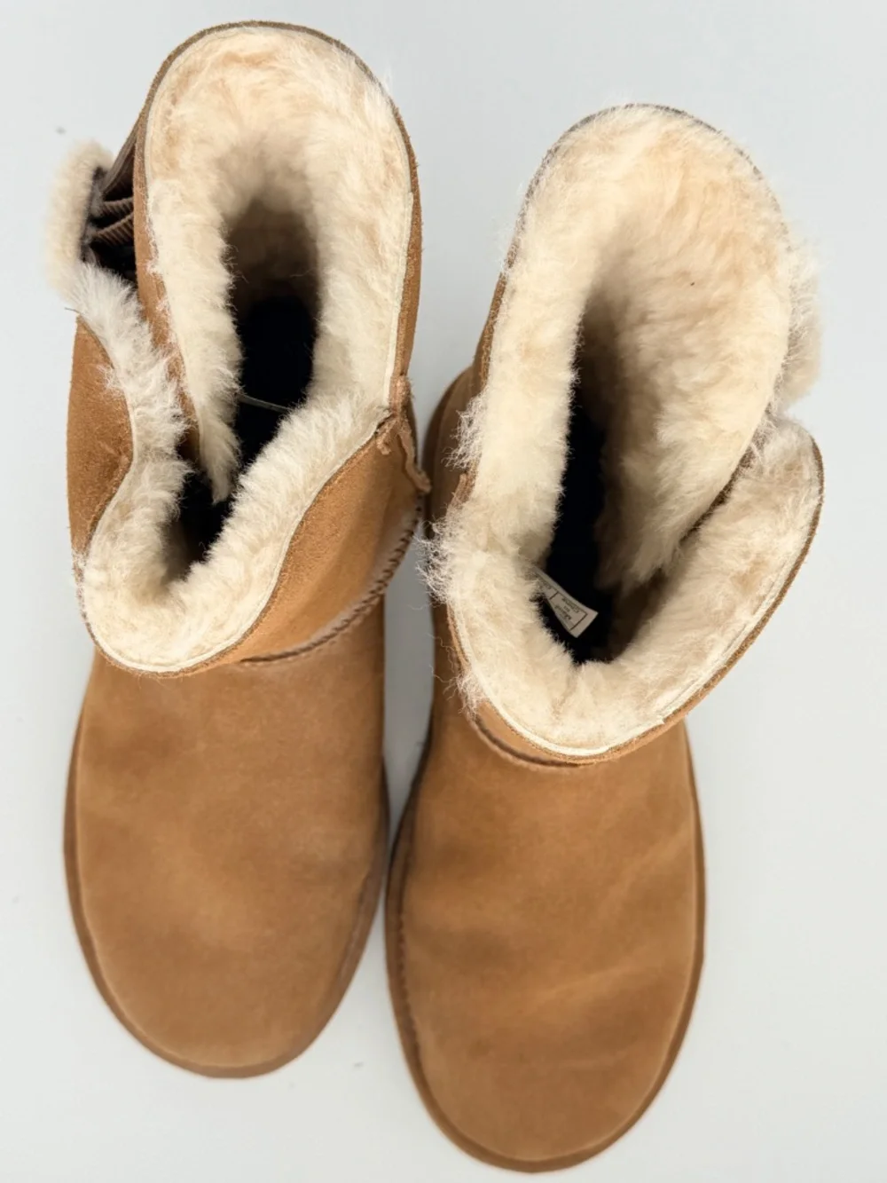 UGG Bailey Fluff Buckle Boot Size 8